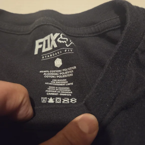 Fox Men's Black and Gray Graphic Tee - Picture 4 of 9